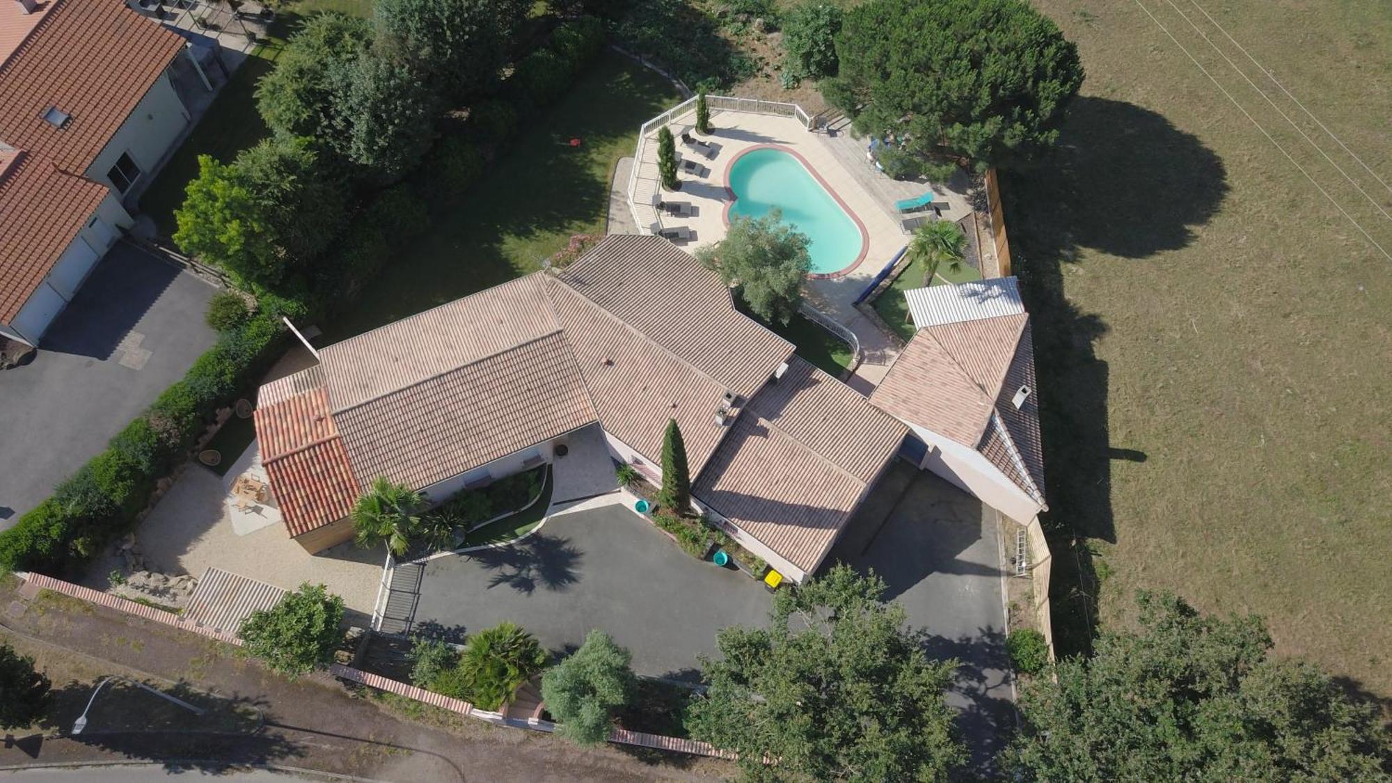 Les Gites De Bellevue Nueil-sous-les-Aubiers Exterior photo